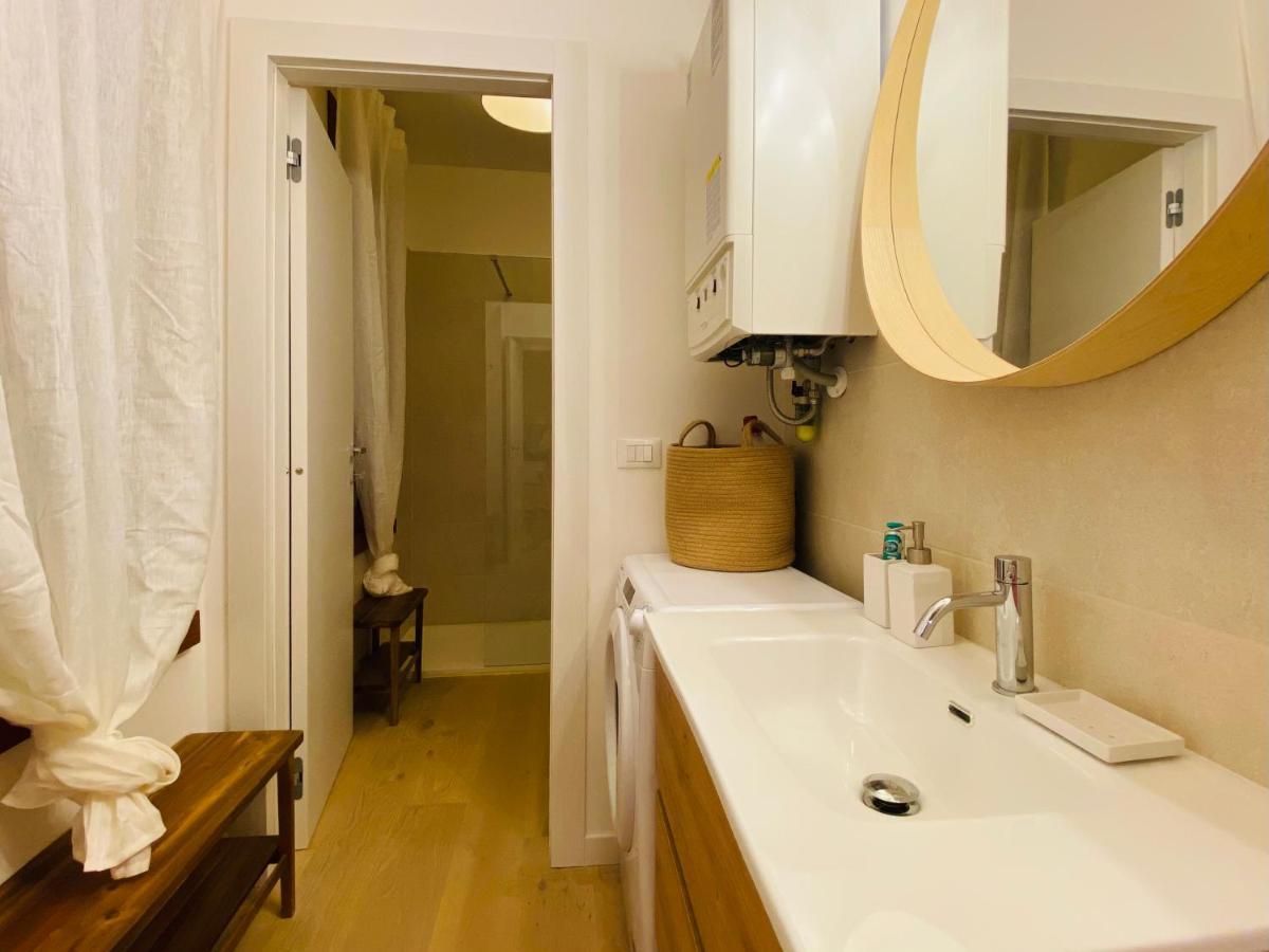 Piazzaborsa Charme Apartment Trieste Bagian luar foto