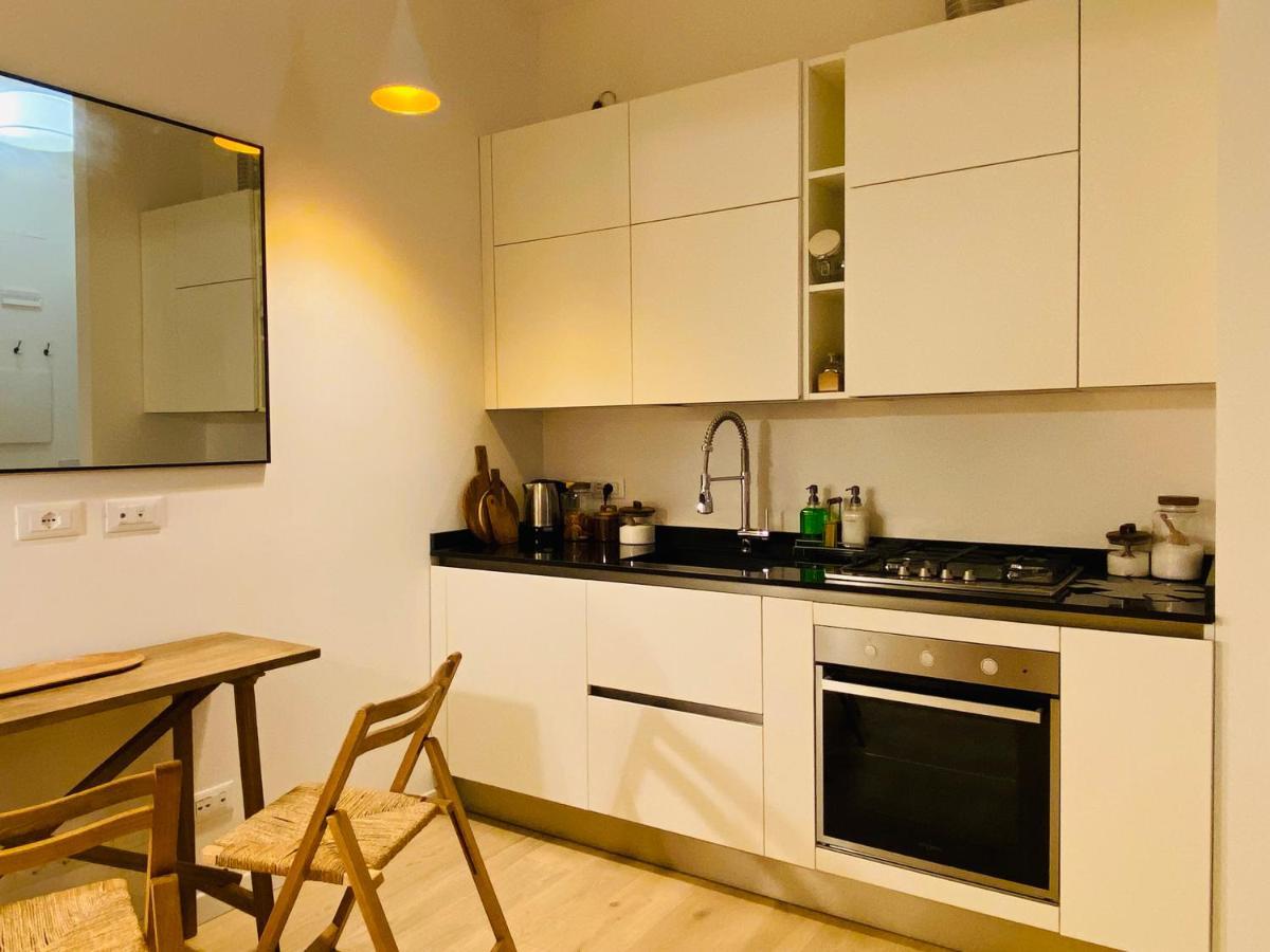 Piazzaborsa Charme Apartment Trieste Bagian luar foto