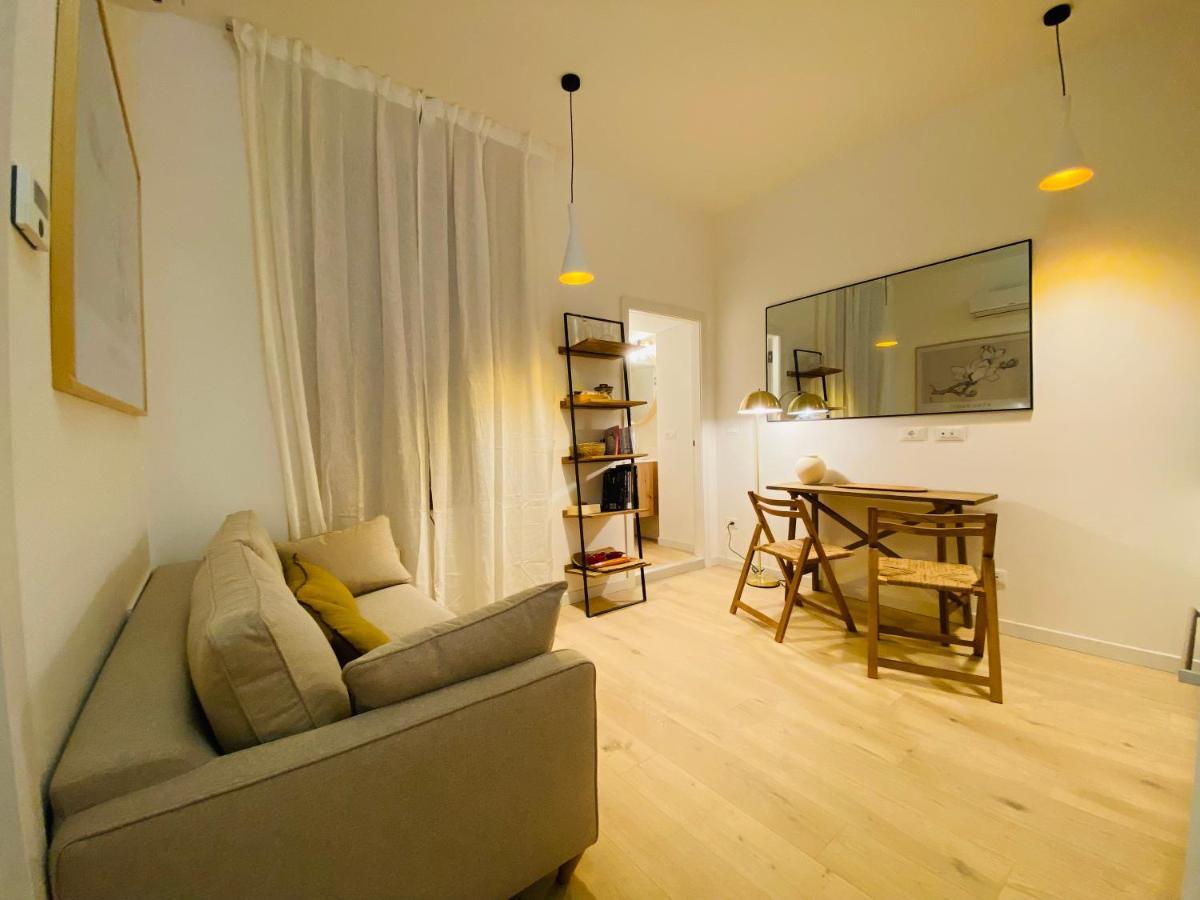 Piazzaborsa Charme Apartment Trieste Bagian luar foto