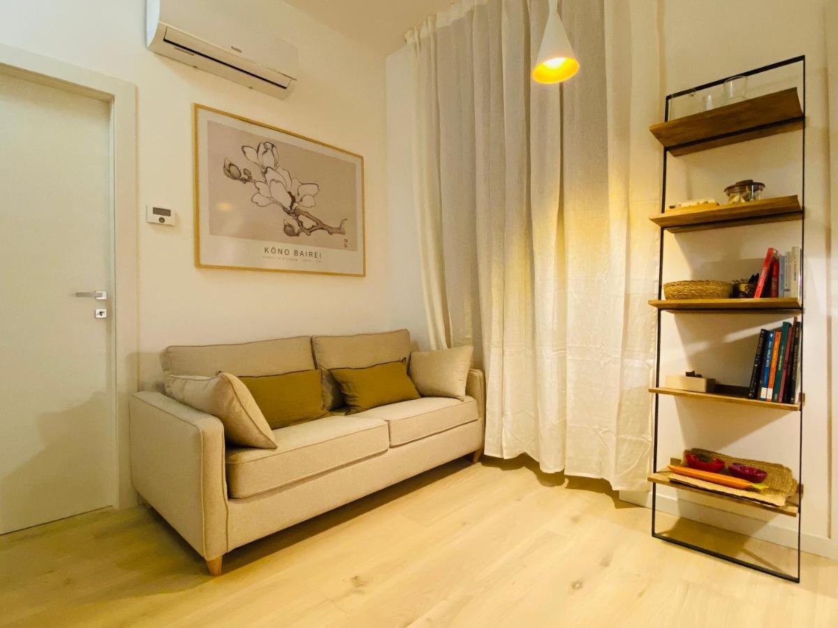 Piazzaborsa Charme Apartment Trieste Bagian luar foto
