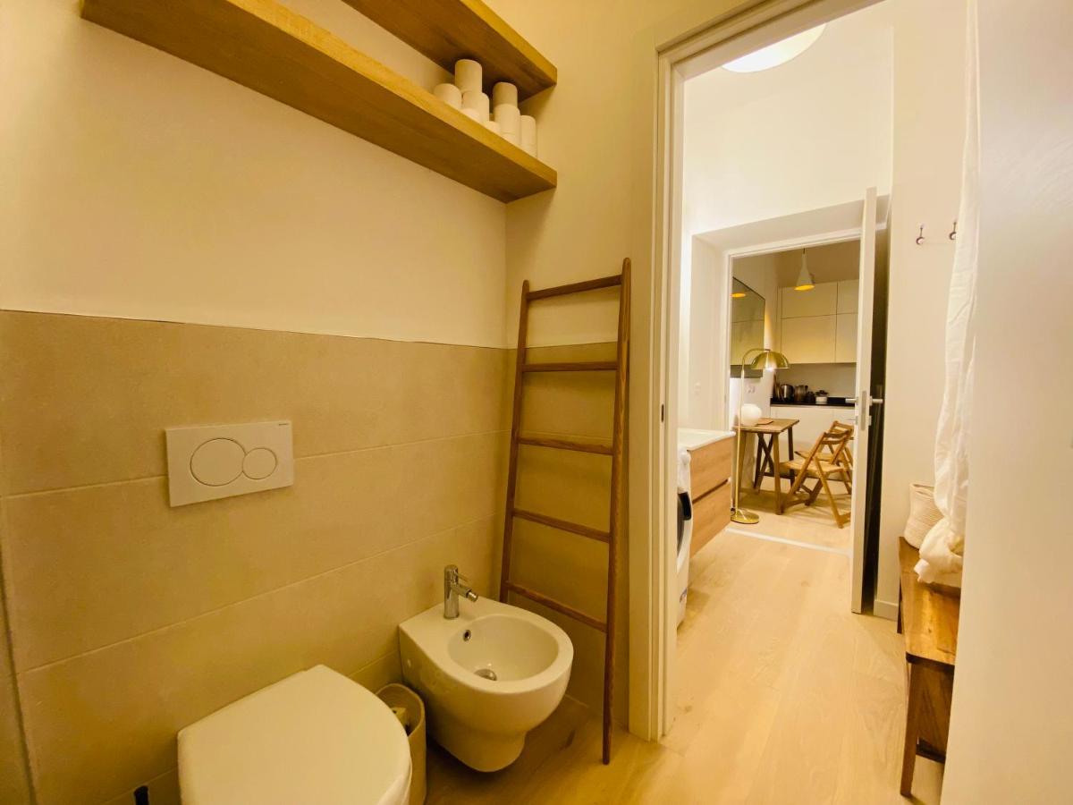 Piazzaborsa Charme Apartment Trieste Bagian luar foto